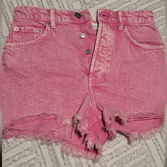 SOLD " Zara Distress Pink Jean Shorts 26 - Picture 9 of 9